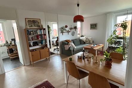 Professorsslingan 13, Stockholm